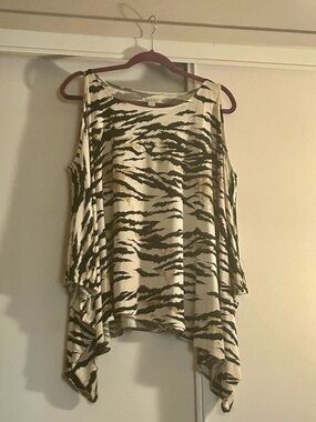Boston Proper Animal-Print Cold-Shoulder Tunic